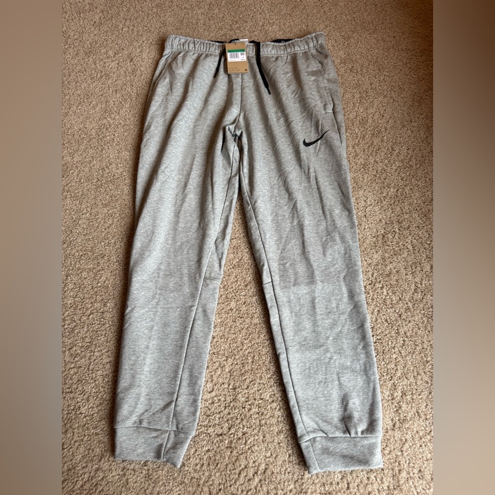 Nike Dri Fit Fleece Tapered Mens Training Pants Joggers Gray CZ6379-063 size XL